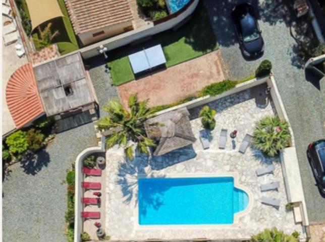 Reve D'Azur, Mazet En Bord De Mer, Parking, Piscine Partagee, Terrasse Bbq & Draps Inclus La Nartelle, 1 Salon, 1 Chambre, 1 Cuisine , 1 Sdb Сент-Максим Экстерьер фото